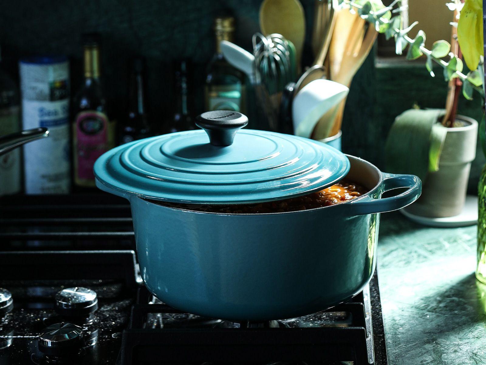 Pots-Pans-Dutch-Oven-Colored.jpg